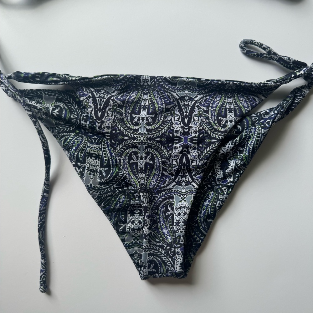 Beach Riot Paisley Bikini - Picture 4 of 10